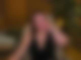 Live cam show with Kira - Roleplay on live.xheat.ai