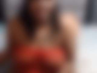 Live cam show with MadamCee - Brown Eyes Brown Hair on AdultVida.com