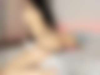Live cam show with mayaamor - Skinny on Camsoda