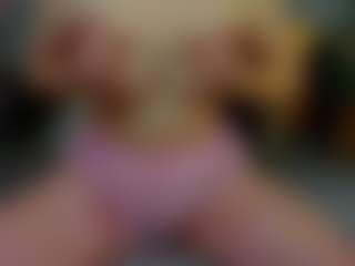 Live cam show with Milena-Denmark - Body Massage on googirlz