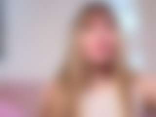Live cam show with Milena-Denmark - Camel Toe on Uber Horny
