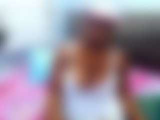Saintboujie's Live Sex Cam Show