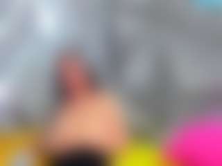 Live cam show with CharlotteMoon1 - Spy Granny on Free Soda