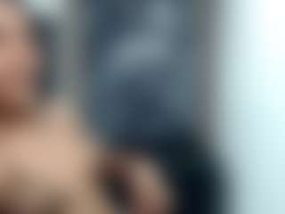 SoffiaBurgueth's Live Sex Cam Show