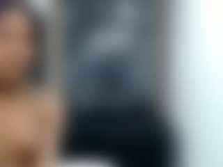 SoffiaBurgueth's Live Sex Cam Show