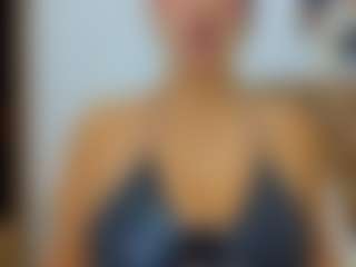 sweet-dannix's Live Sex Cam Show