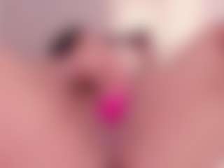 Live cam show with zoejennerr - Hairy on Fit Hotties