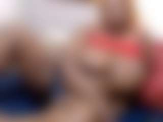 BUNNYBOOBS40 MILF webcam performer live streaming