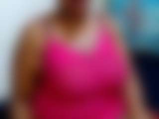 Live cam show with BustyDiva - Ebony on Camiplay Live