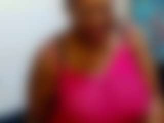 Live cam show with BustyDiva - Public on Gym Cam Girls
