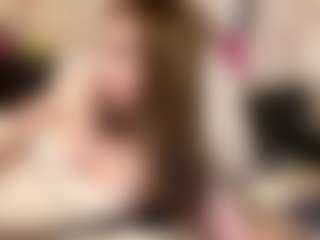 Live cam show with GeorgineKitts - Eating Pussy on xplaylive.com