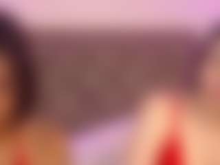 Live cam show with JulietteMoretti - Strip on Camsoda
