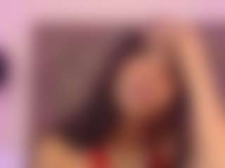 Live cam show with JulietteMoretti - Cum on Camsoda
