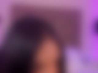 Live cam show with JulietteMoretti - Deepthroat on iamadamtest123.com