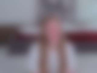 LinnRoarty's Live Sex Cam Show
