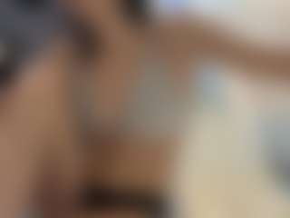 Live cam show with MarioAllocco - Asian Granny on UwU Esports