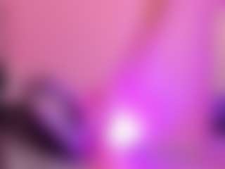 MiiaDiaz's Live Sex Cam Show