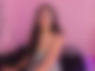 MiiaDiaz's Live Sex Cam Show