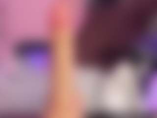MiiaDiaz's Live Sex Cam Show