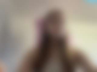 Live cam show with Lilly - Blonde Hair Curvy on Chatstar