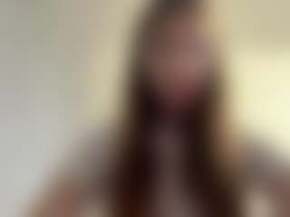 Live cam show with Lilly - Public on makecum.org