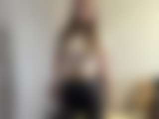 Live cam show with Lilly - Hairy Pussy on Nude Chat * 1 On 1 Webcam Sex * Live Cam Show
