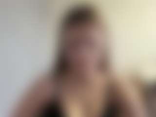 Live cam show with Lilly - Erotic Dance on slutload