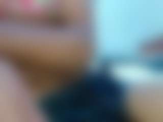 bella-777's Live Sex Cam Show