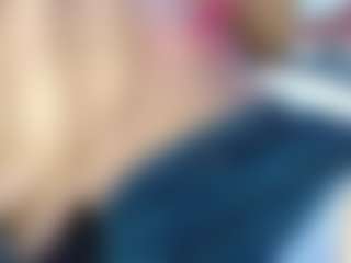 bella-777's Live Sex Cam Show