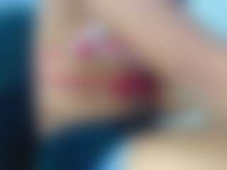bella-777's Live Sex Cam Show