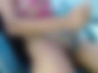 bella-777's Live Sex Cam Show