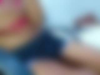 bella-777's Live Sex Cam Show