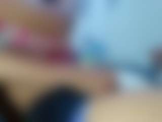 bella-777's Live Sex Cam Show