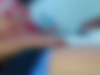bella-777's Live Sex Cam Show