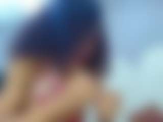 bella-777's Live Sex Cam Show