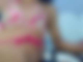 bella-777's Live Sex Cam Show