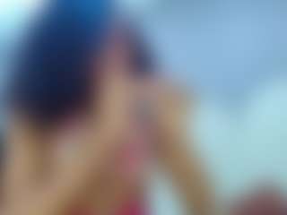bella-777's Live Sex Cam Show