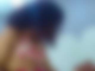 bella-777's Live Sex Cam Show