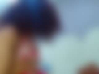bella-777's Live Sex Cam Show