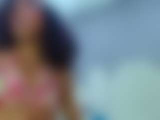 bella-777's Live Sex Cam Show