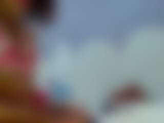 bella-777's Live Sex Cam Show