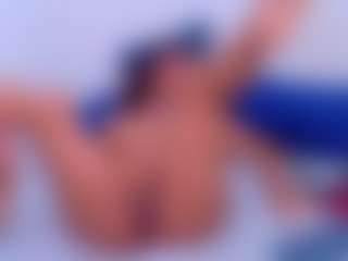 Live-camshow met Danielalux - Drinking op Camsoda