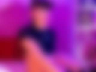 little-cloe's Live Sex Cam Show