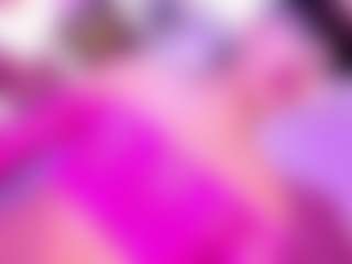 Live cam show with little-cloe - Smoking on friskycurves.com