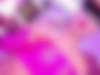 Live cam show with little-cloe - Facial Piercings on googirlz