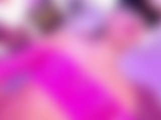Live cam show with little-cloe - Colombia on googirlz