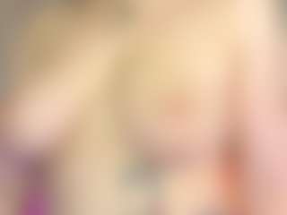 Live cam show with lolytaberry - Cute on Mixed Magazine Live