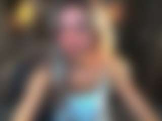 LuluAlise's Live Sex Cam Show