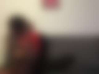 Live cam show with MadamP - Flirt Ebony on TeamSkeetLive