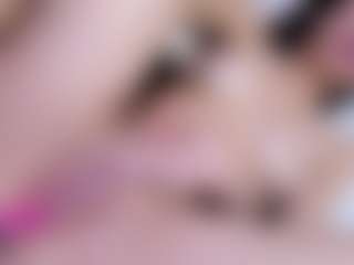 Live cam show with saly-beneth - Muscular on Chatstar